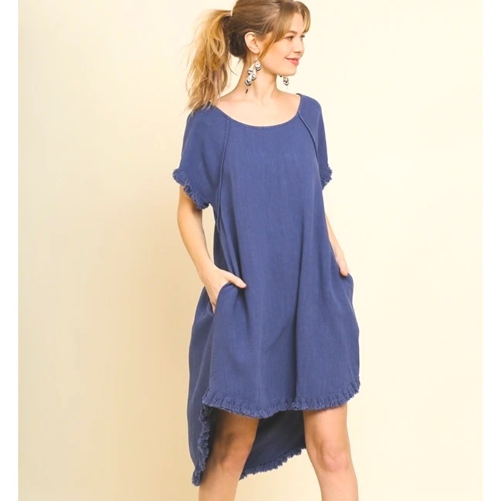 Umgee.  High Low Dress with Frayed Hem Size: L